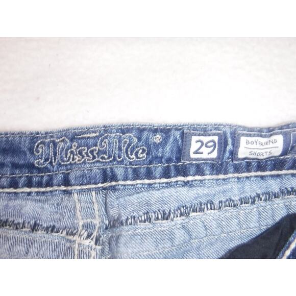 Miss Me JB5014H105‎ Boyfriend Bermuda Shorts Womens 29 Embroidered Distressed - Picture 3 of 12